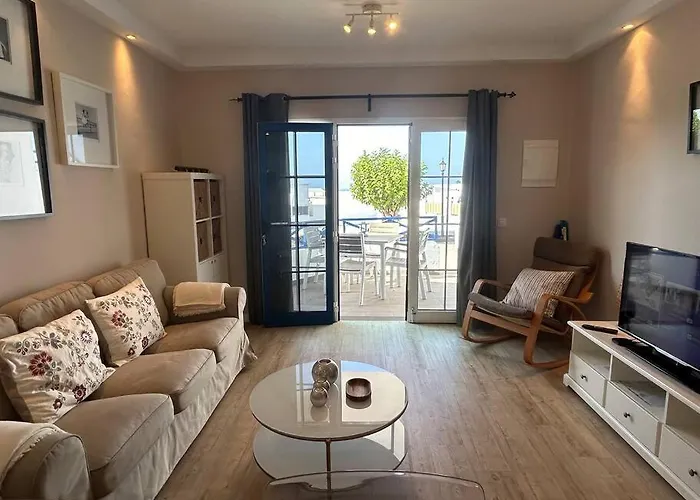 아파트 Three Orchids